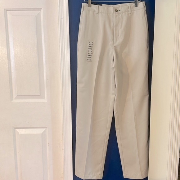 NWT Men’s Tommy Hilfiger Travel Tommy Micro Tech Pants Size 30 x 32 - Picture 1 of 7
